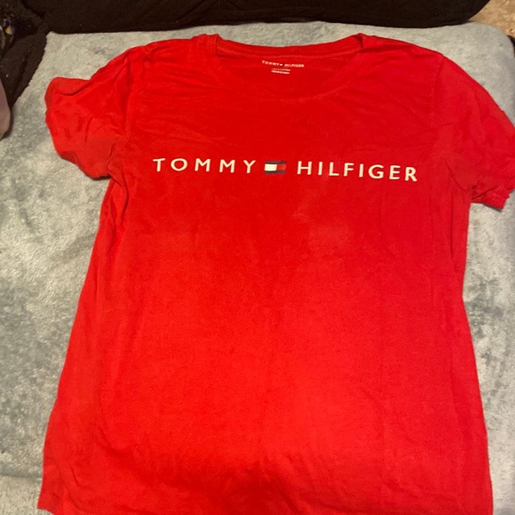 Tommy Hilfiger Red Tshirt - Picture 1 of 2